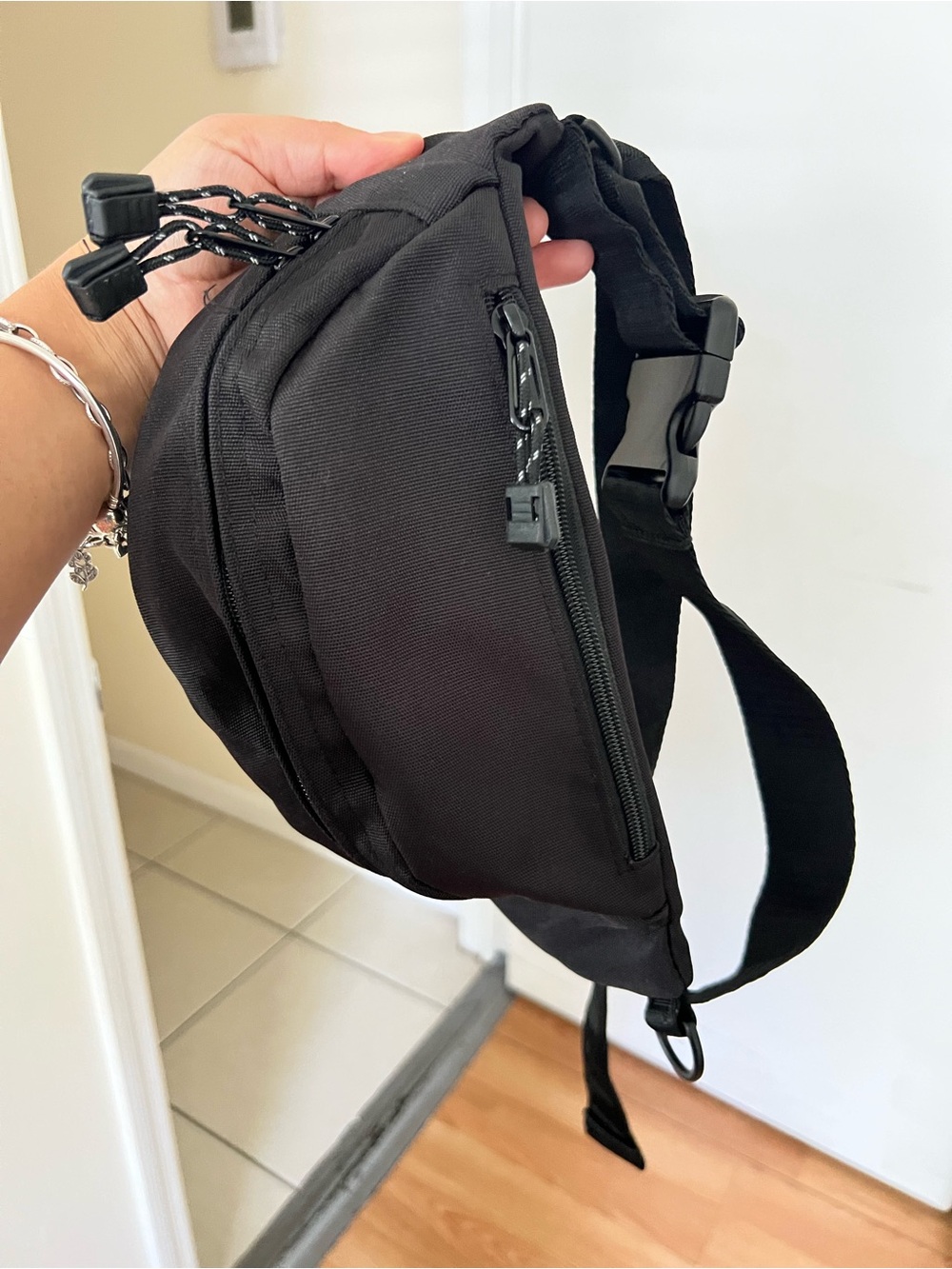 American Eagle Outfitters Black Crossbody Sling Bag